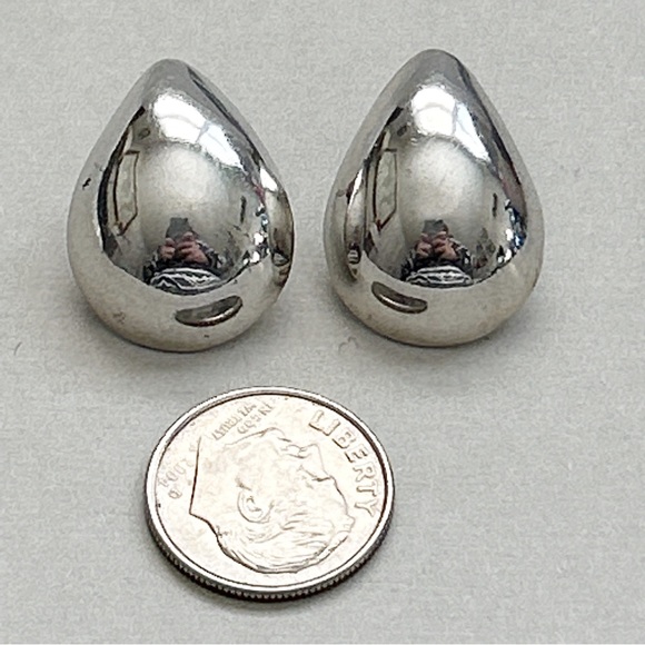 Vintage Southwestern Sterling Silver Puffed Teardrop Earrings - Picture 7 of 8
